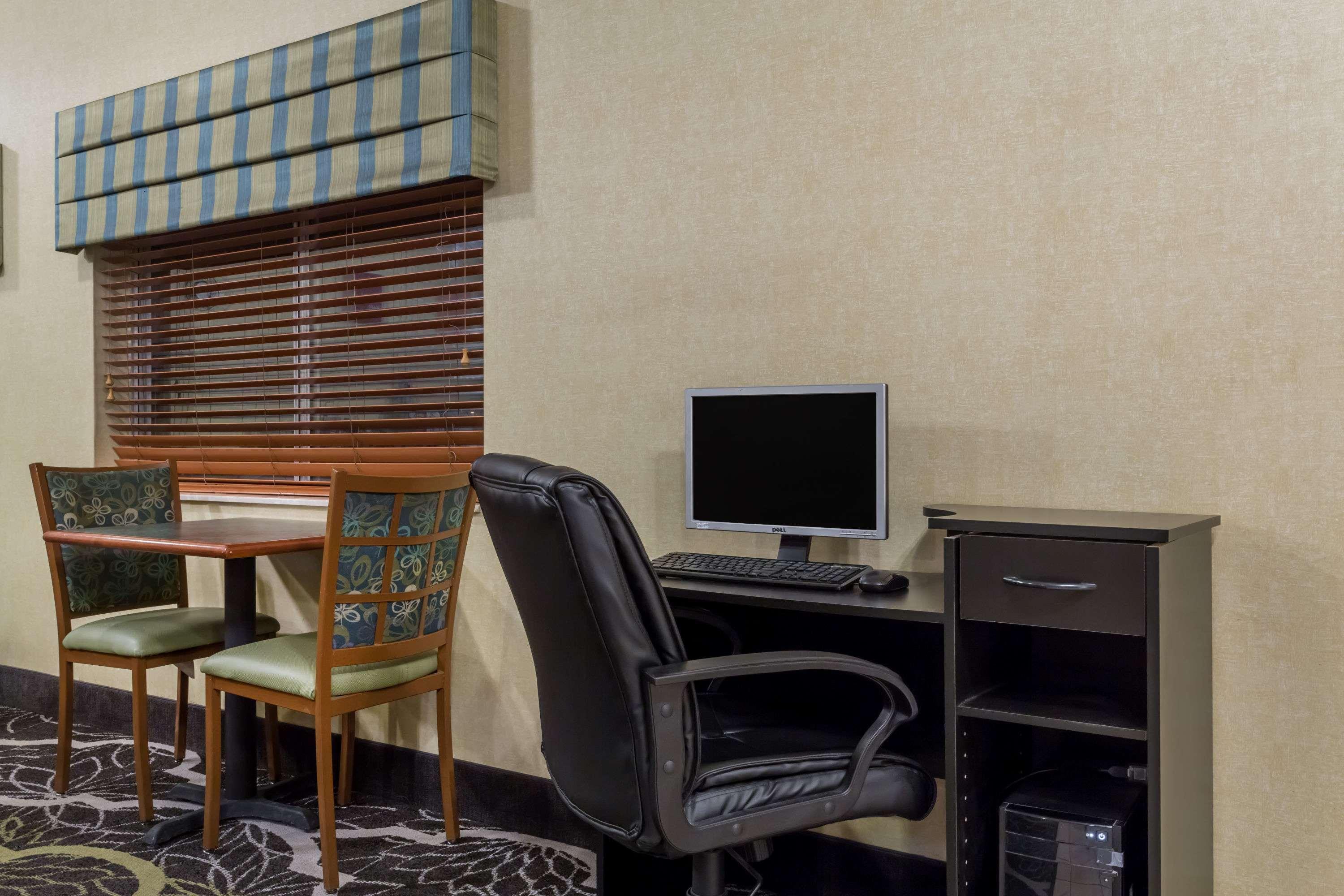 Baymont By Wyndham Billings Hotel Ngoại thất bức ảnh